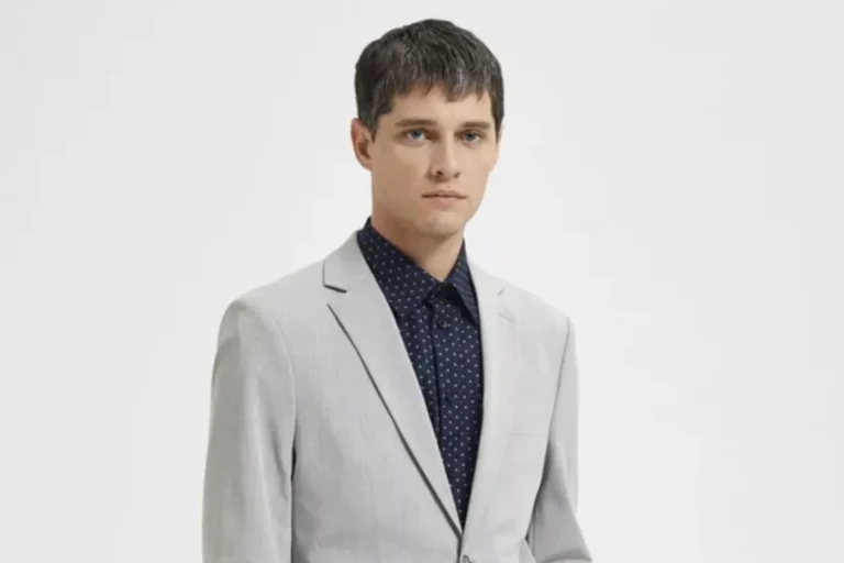11 Ways to Style a Grey Blazer: From Casual to Corporate